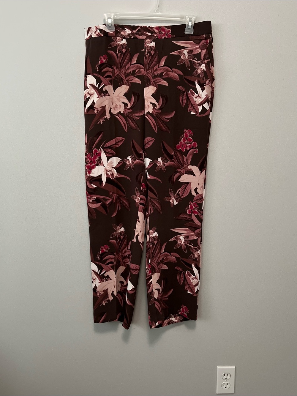 Chico's El Cielo Wide Leg Floral Print Pants Size 6 NWT!
